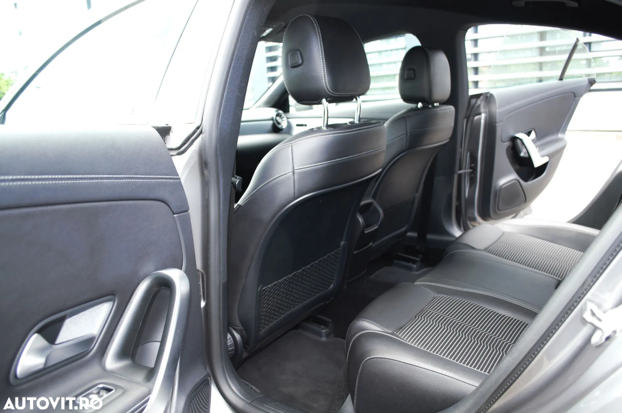 Mercedes-Benz CLA 220 7G-DCT - 5