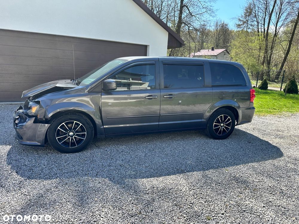 Dodge Grand Caravan 3.6 R/T - 6
