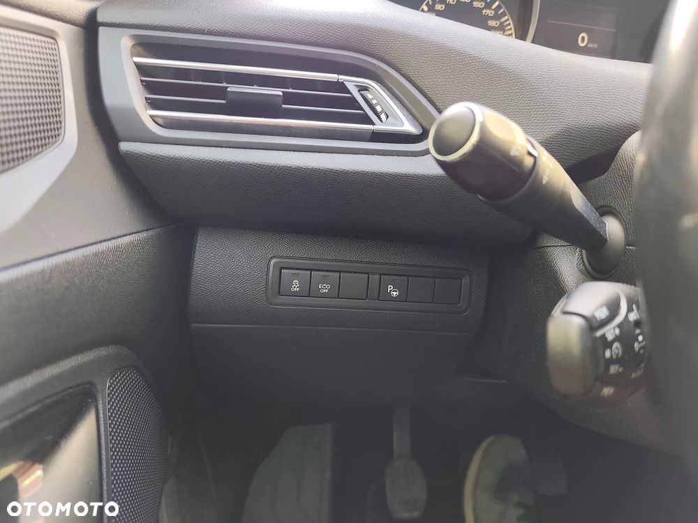 Peugeot 308 - 25