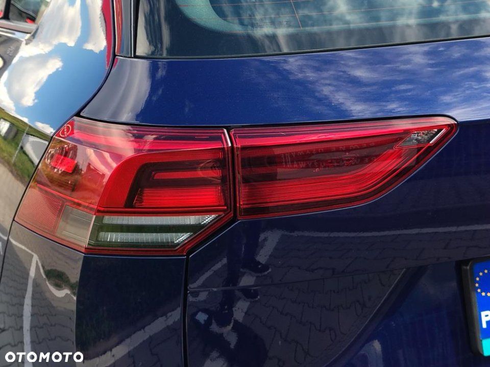 Volkswagen Golf - 10