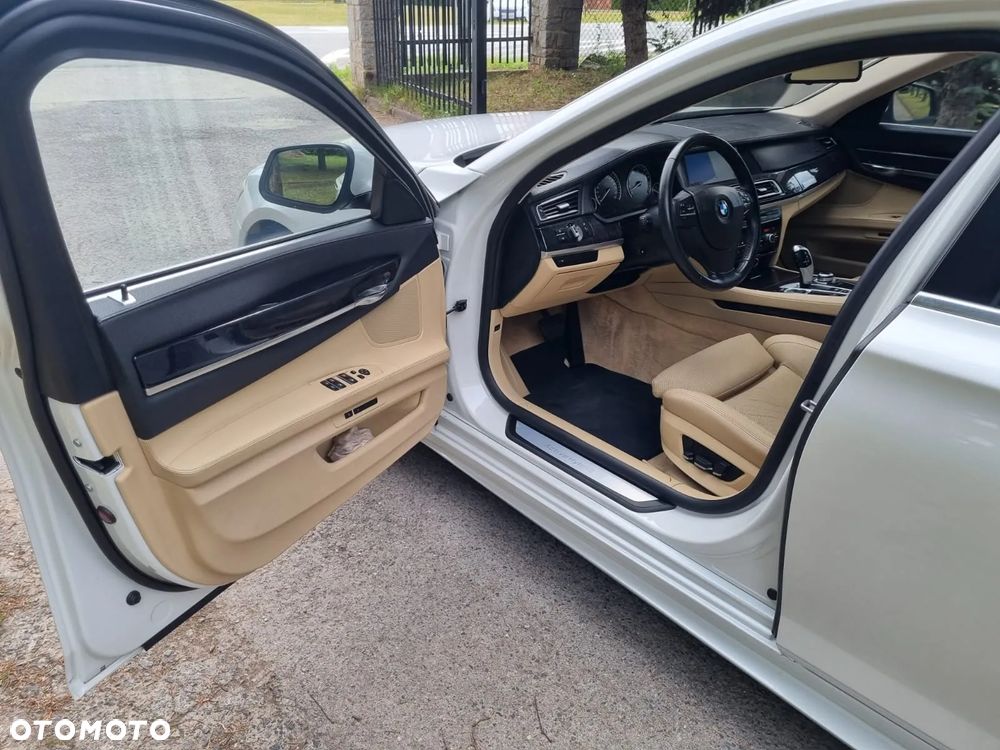 BMW Seria 7 - 5