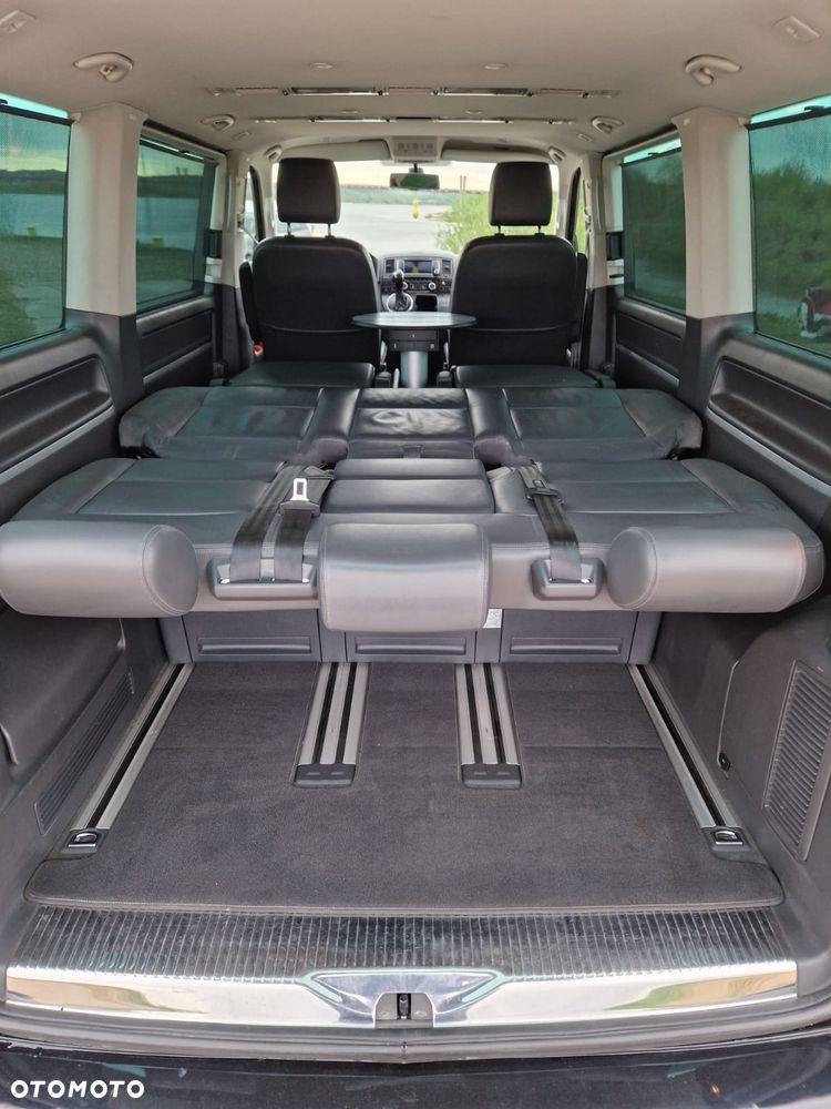 Volkswagen Multivan - 27