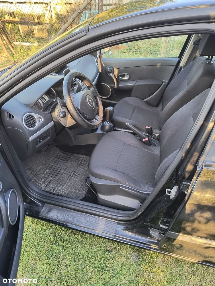 Renault Clio - 6
