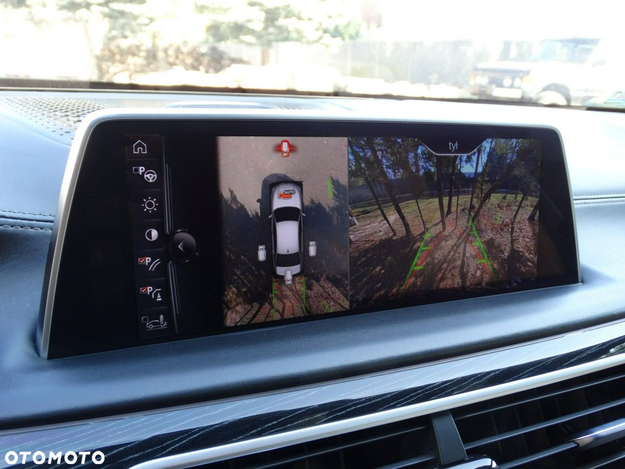 BMW Seria 7 750Li xDrive - 34