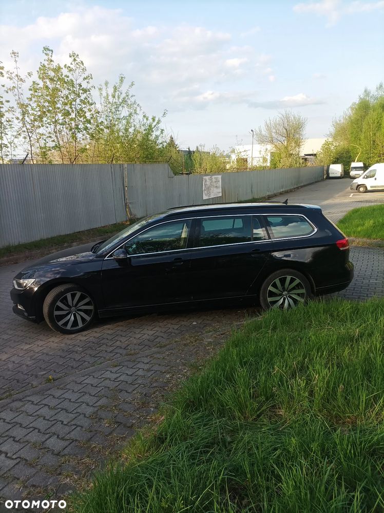 Volkswagen Passat - 4