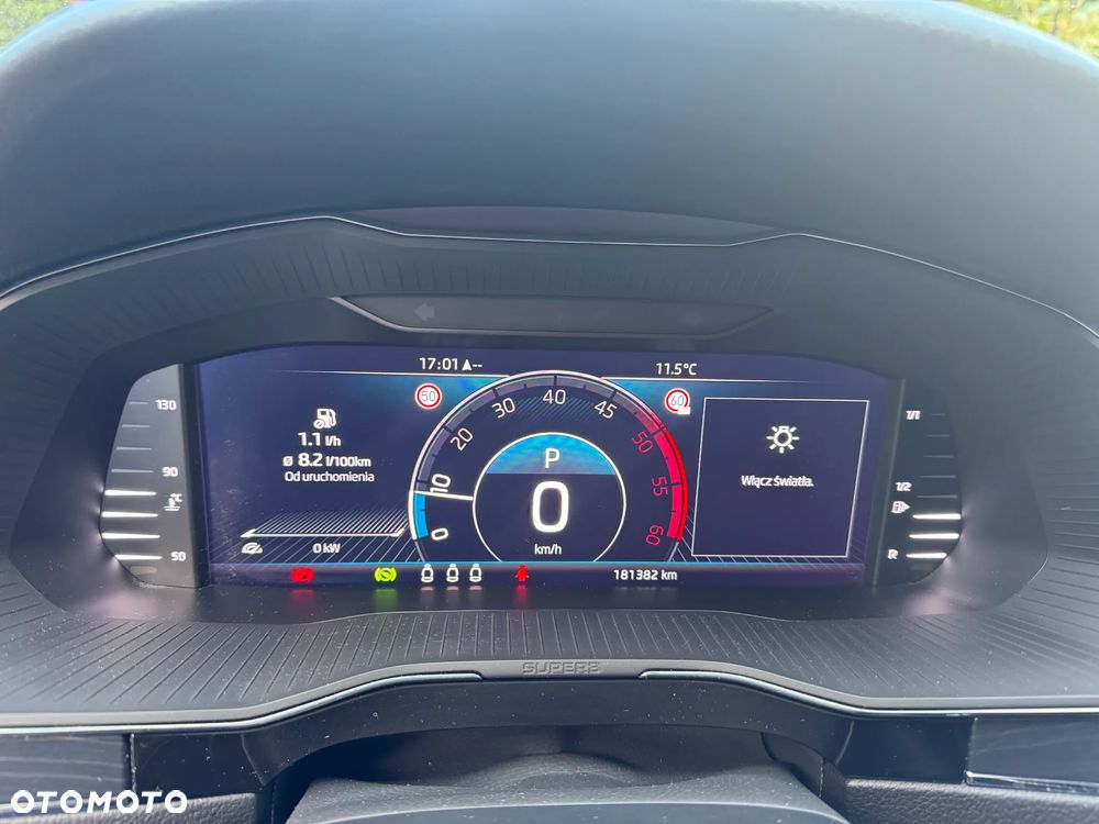 Skoda Superb Combi 2.0 TDI DSG Premium Edition - 8