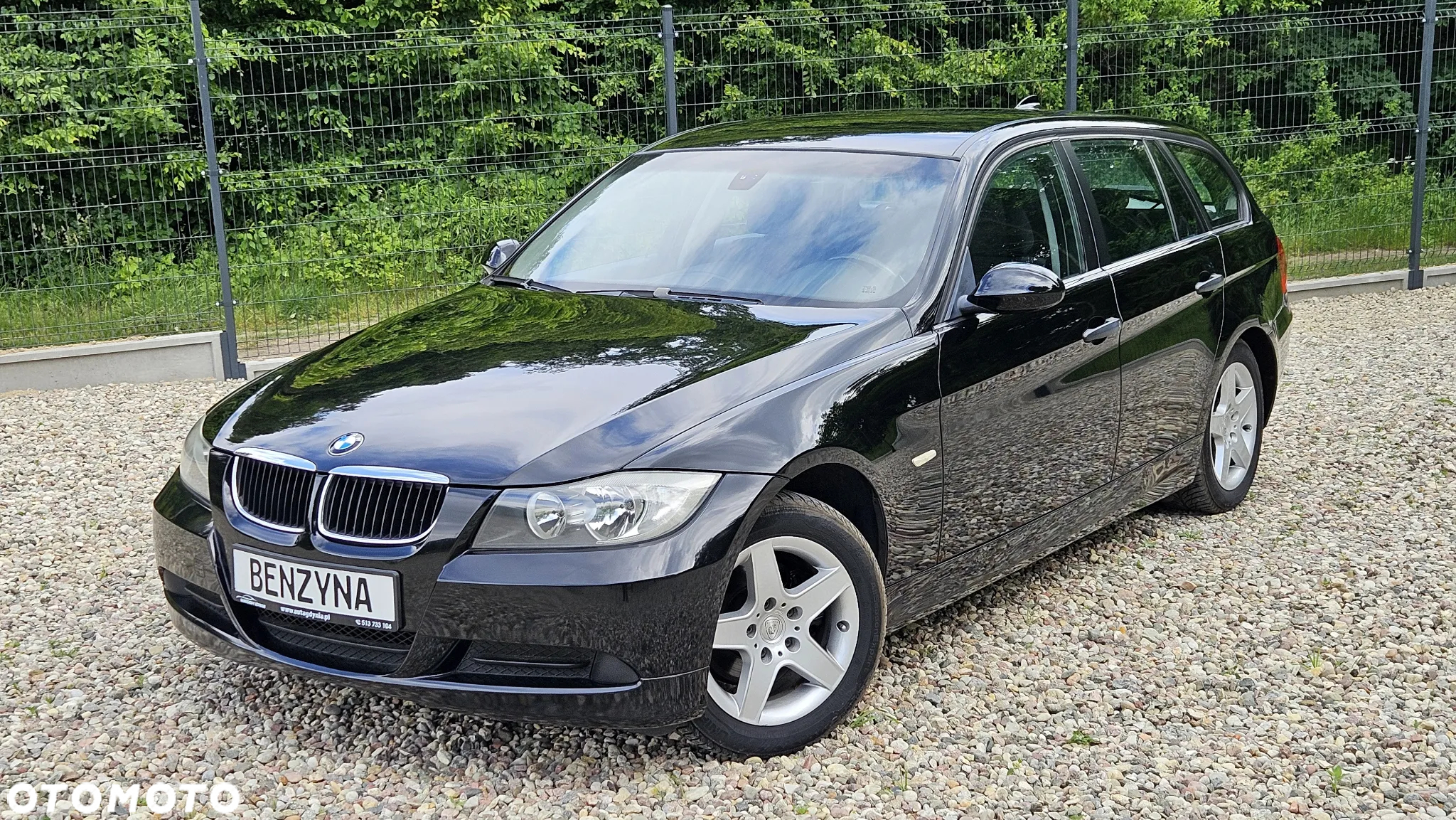 BMW Seria 3 318i Touring - 15