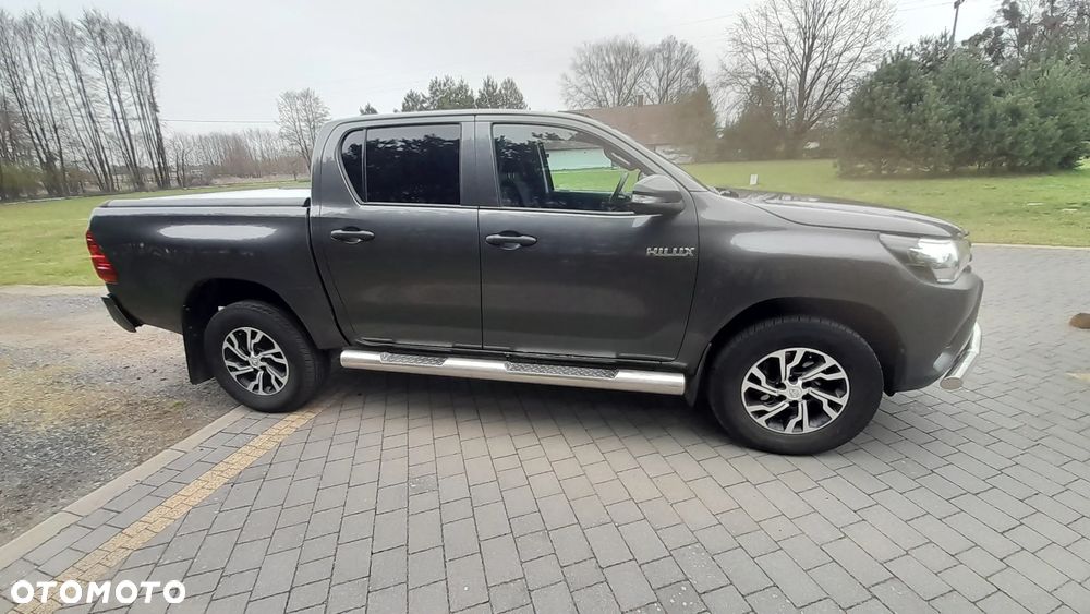 Toyota Hilux 2.4 D-4D Double Cab DL 4x4 - 1