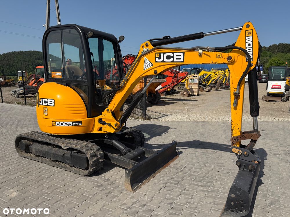 JCB 8025 - 5