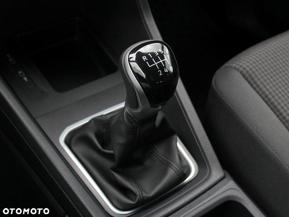 Volkswagen Caddy 2.0 TDI 4Motion - 25