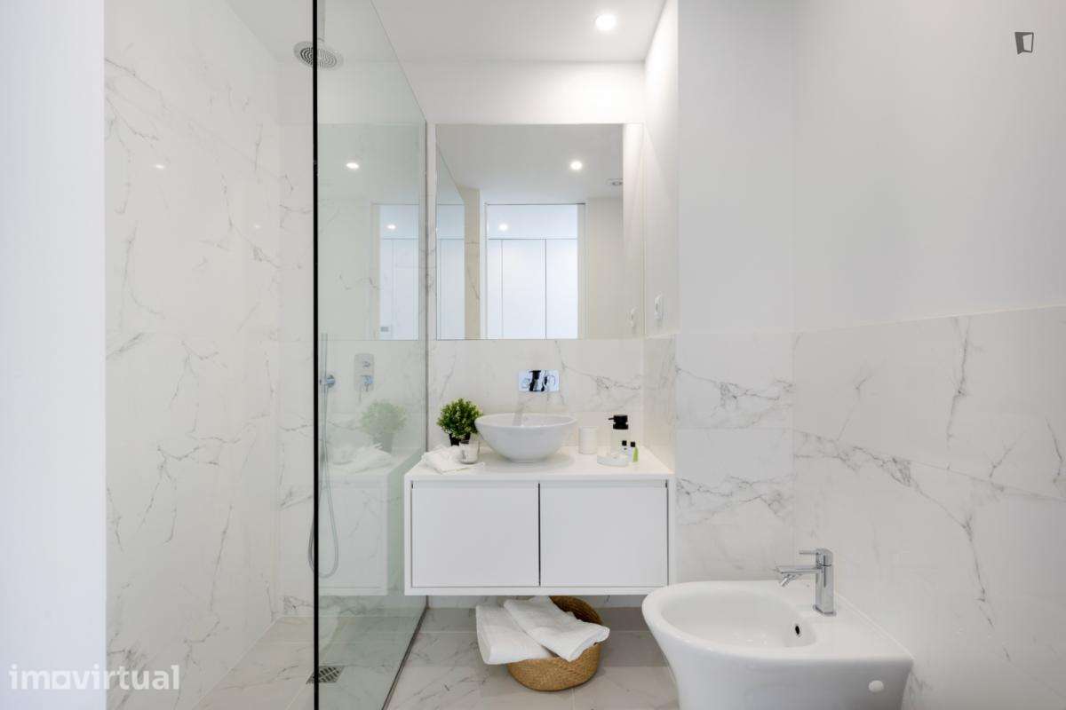 Apartamento com 1 quartos - localizado em Massarelos Porto - Grande imagem: 3/25
