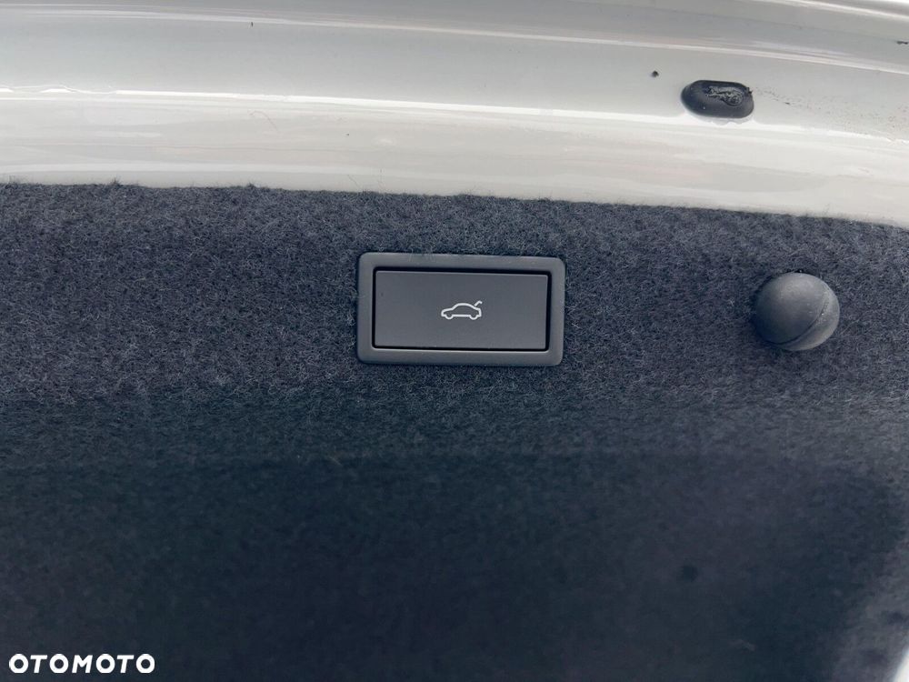 Skoda Octavia 2.0 TDI Selection DSG - 14