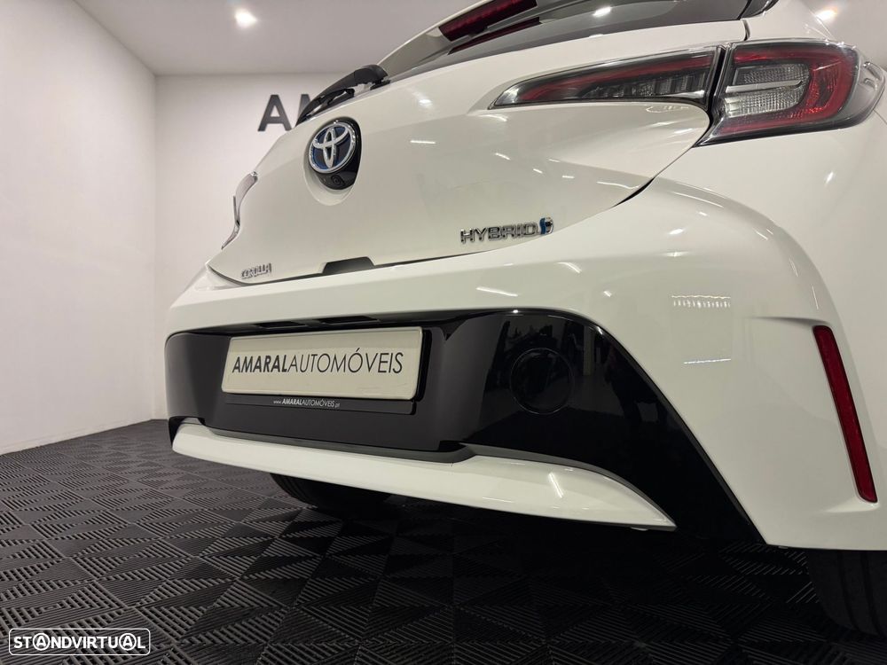 Toyota Corolla 1.8 Hybrid Comfort - 24