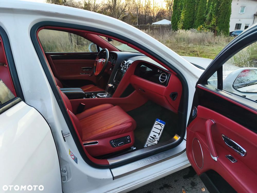 Bentley Flying Spur V8 Mulliner - 12