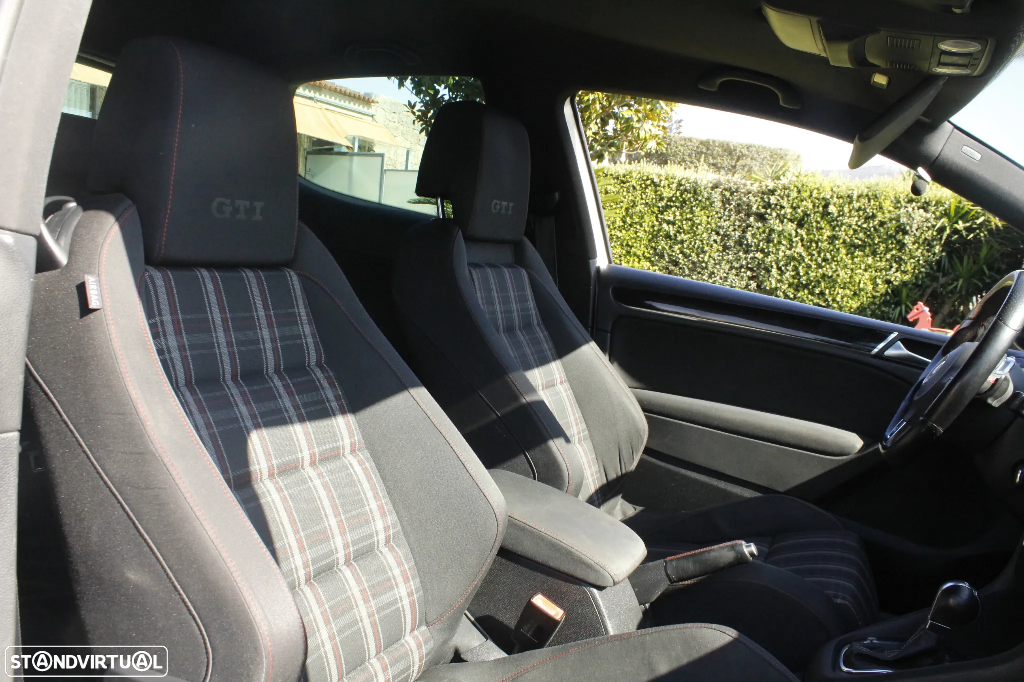 VW Golf 2.0 GTI DSG - 31
