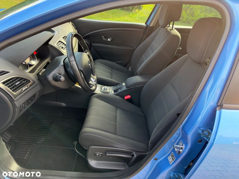 Renault Megane ENERGY dCi 110 Start & Stop Paris Business - 10