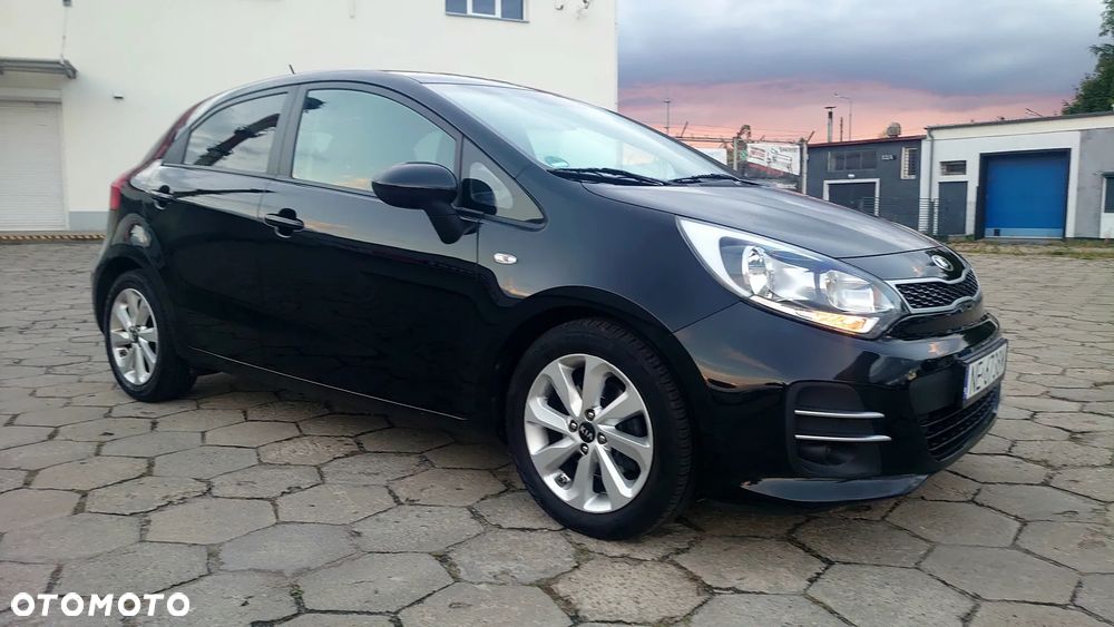 Kia Rio 1.2 Dream Team Edition - 16