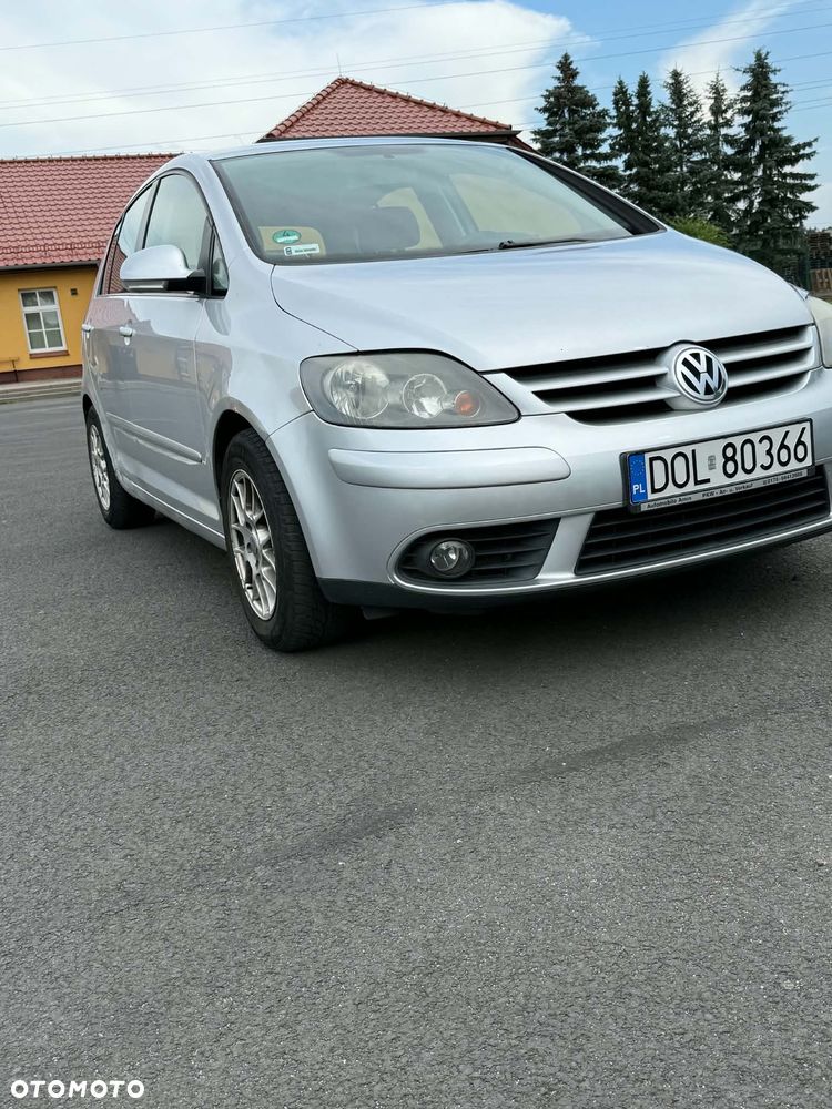 Volkswagen Golf 1.6 FSI Comfortline - 2