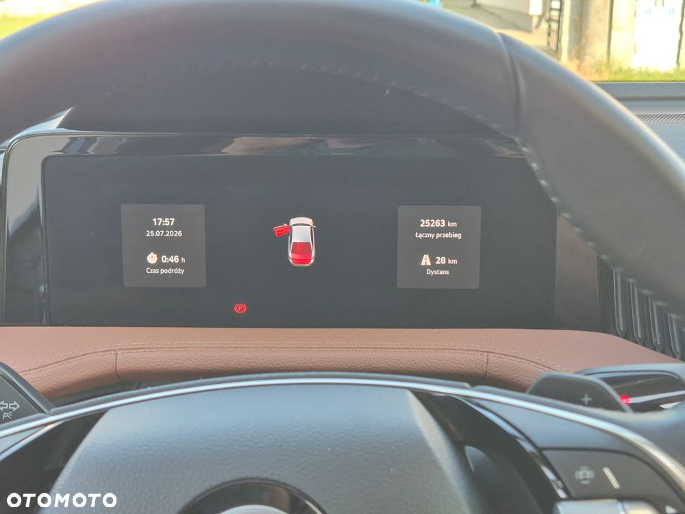 Skoda Superb 2.0 TDI SCR L&K DSG - 25