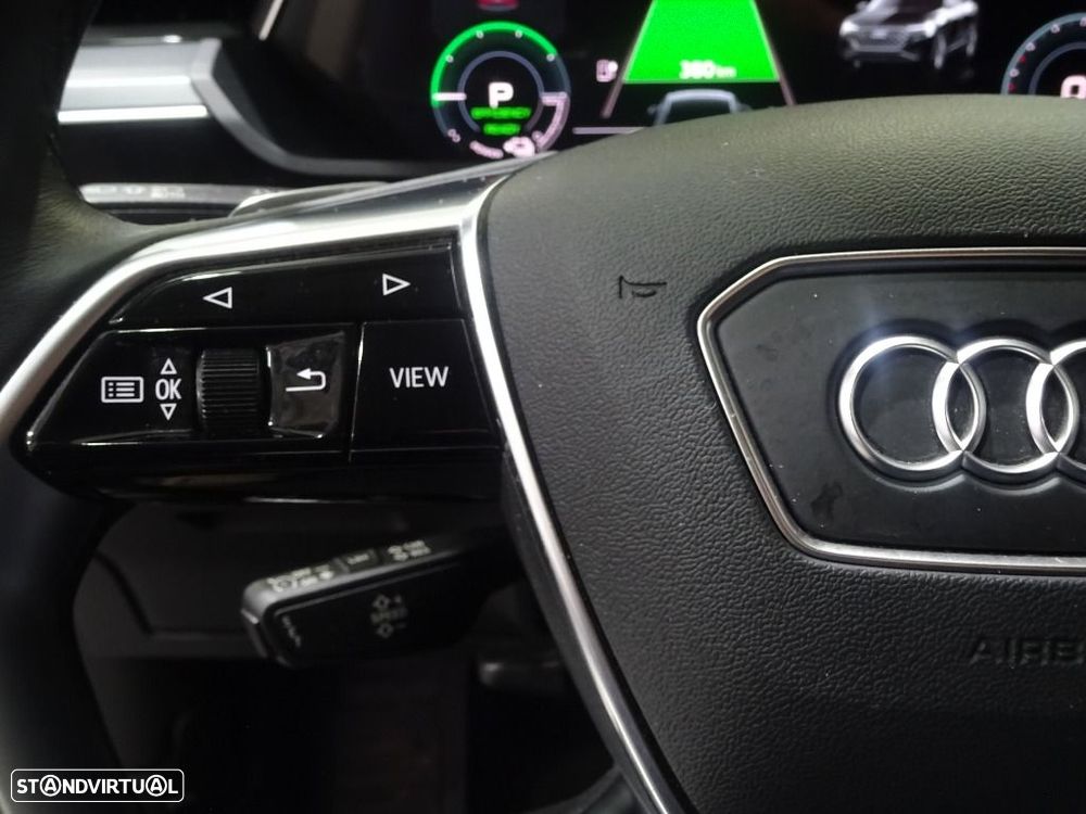 Audi Q8 e-Tron 55 quattro Advanced - 19