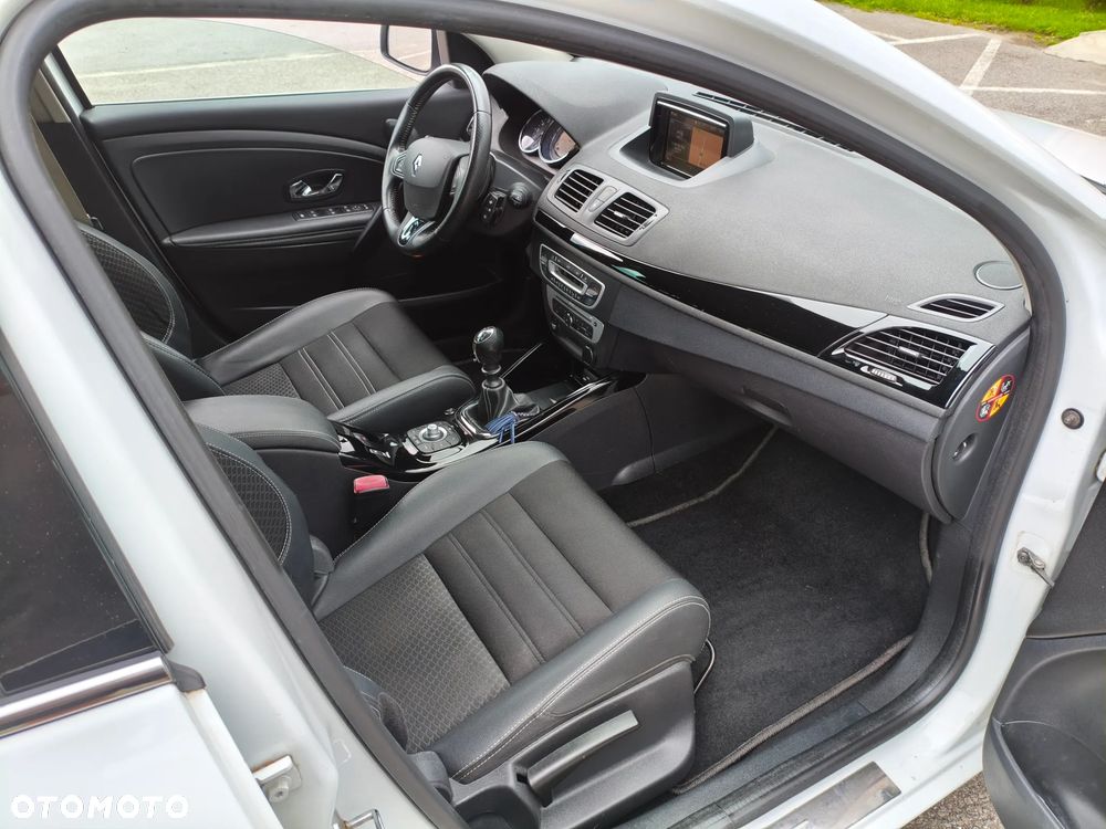 Renault Megane 1.2 16V TCe Energy Bose - 19