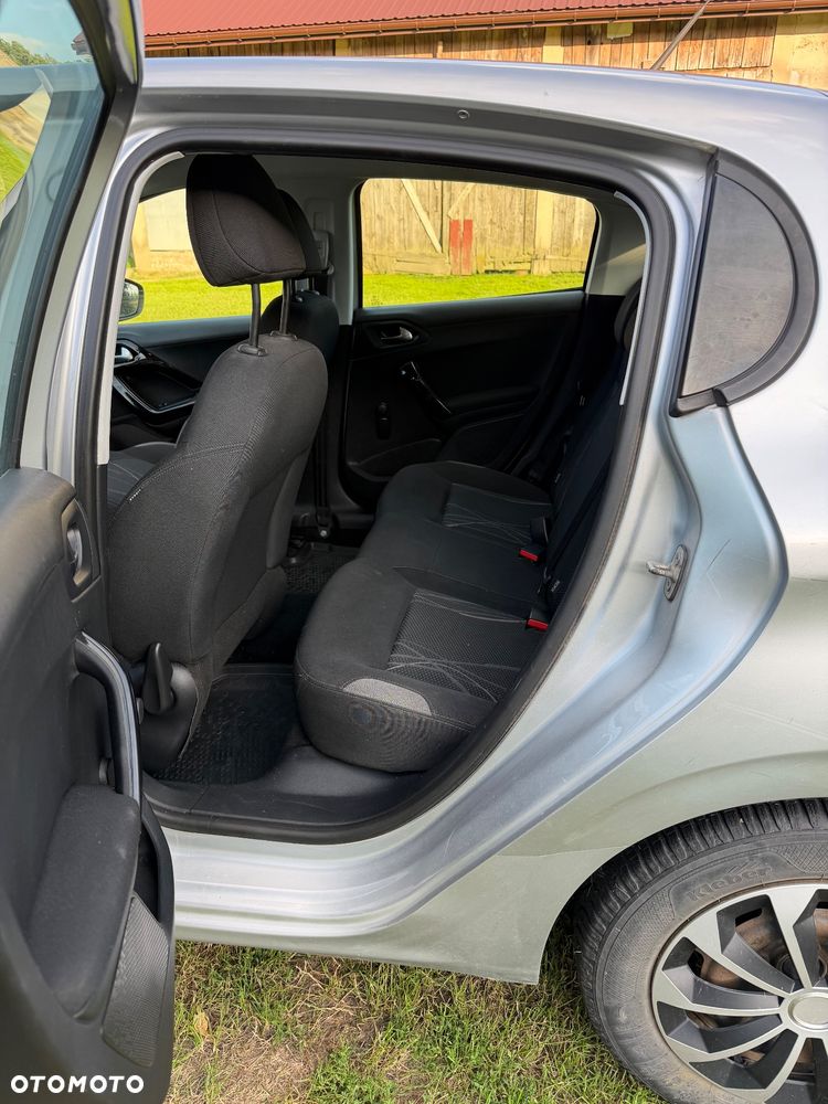 Peugeot 208 1.4 HDi Access - 9