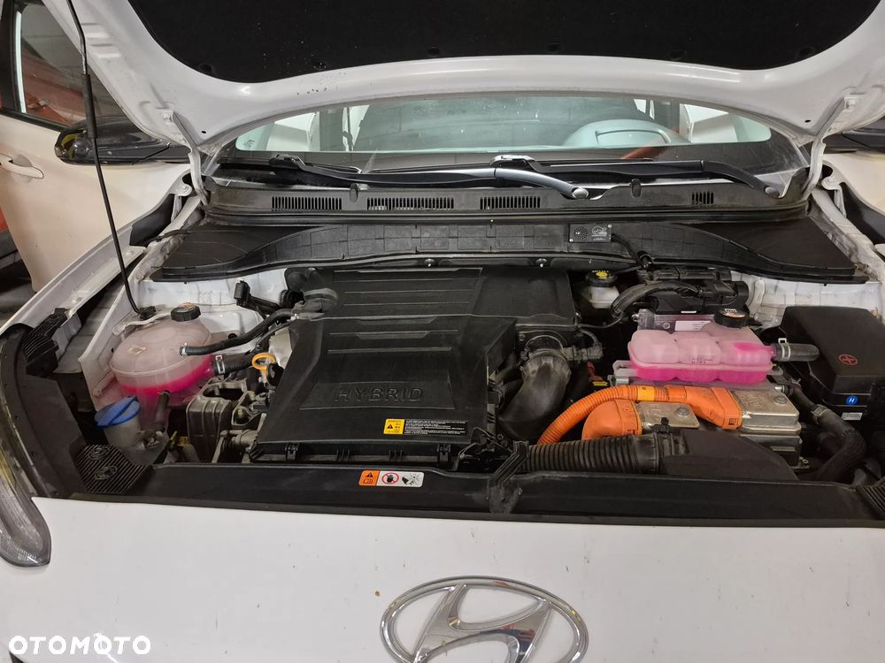 Hyundai Kona 1.6 GDI Hybrid Executive DCT - 8