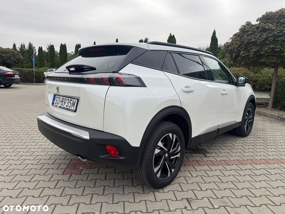 Peugeot 2008 1.5 BlueHDi Allure S&S EAT8 - 4