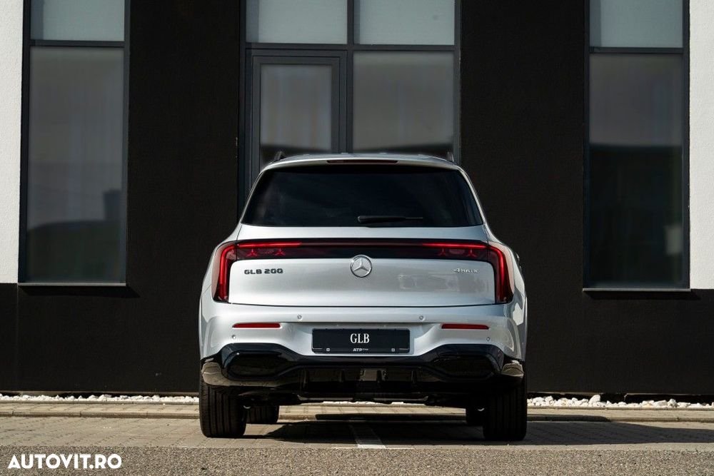 Mercedes-Benz GLB - 27