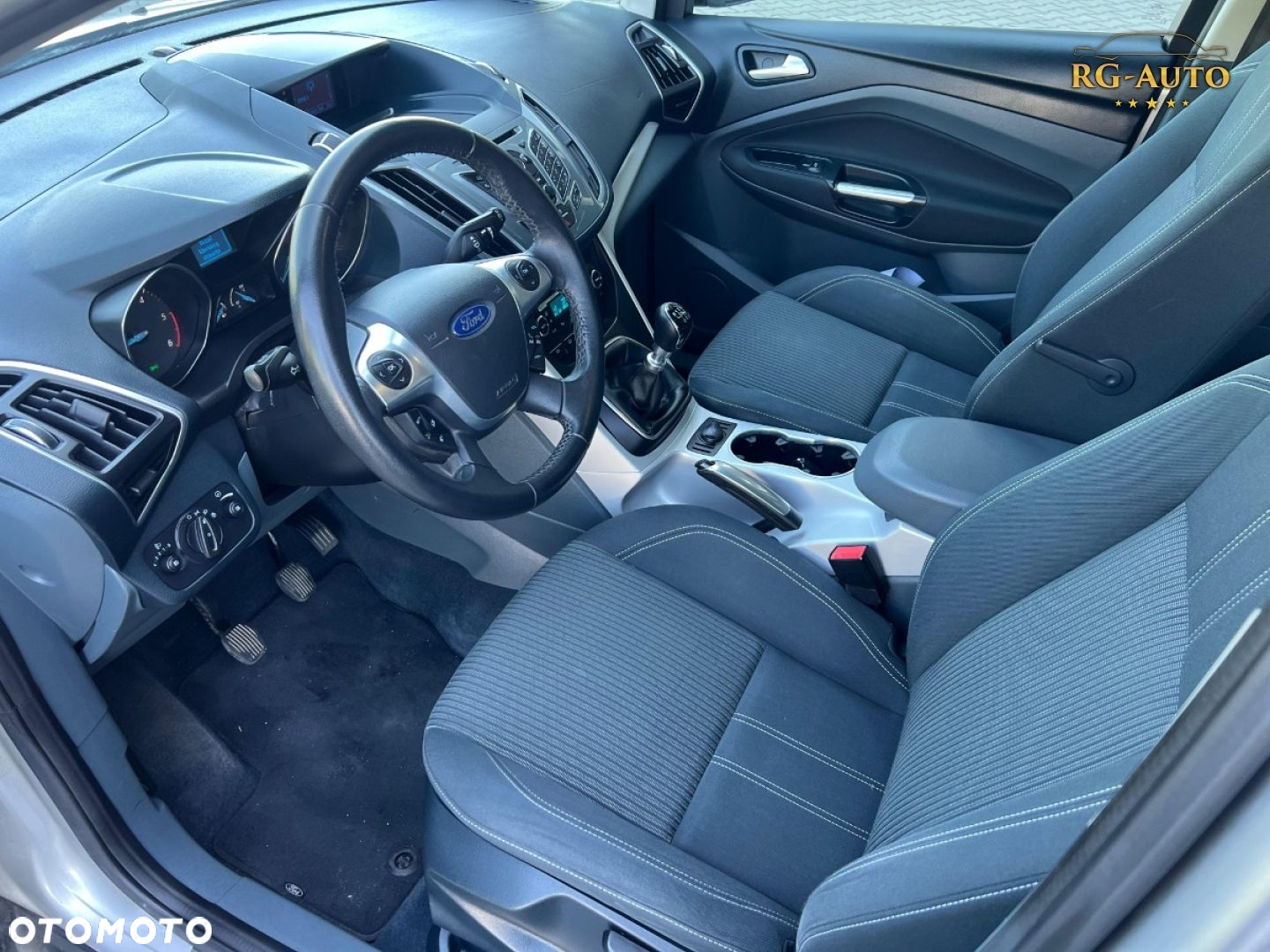 Ford Grand C-MAX - 34