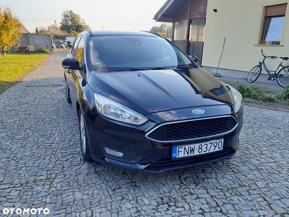 Ford Focus 1.0 EcoBoost Titanium - 3