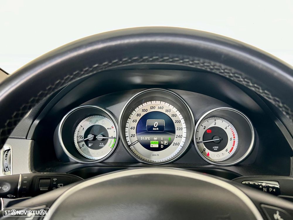 Mercedes-Benz E 300 - 30