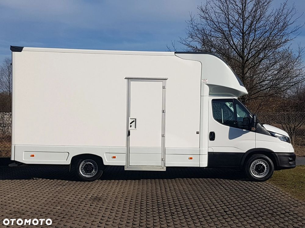 Iveco DAILY KONTENER NISKOPODŁOGOWY 4,43x2,23x2,42 SKLEP FOODTRUCK BAR KLIMA KONIOWÓZ KAMPER - 12
