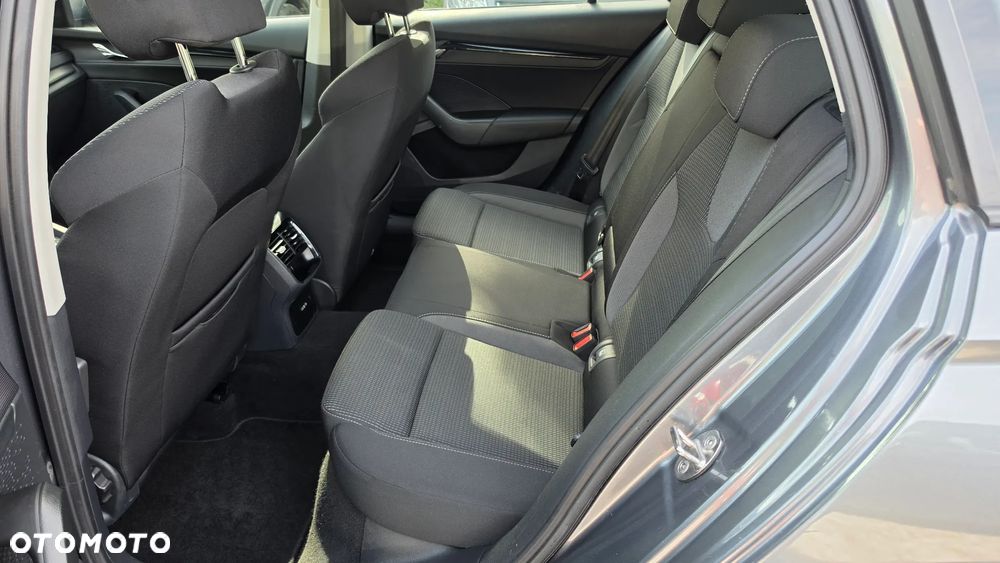 Skoda Octavia 2.0 TDI DSG Edition Plus - 16