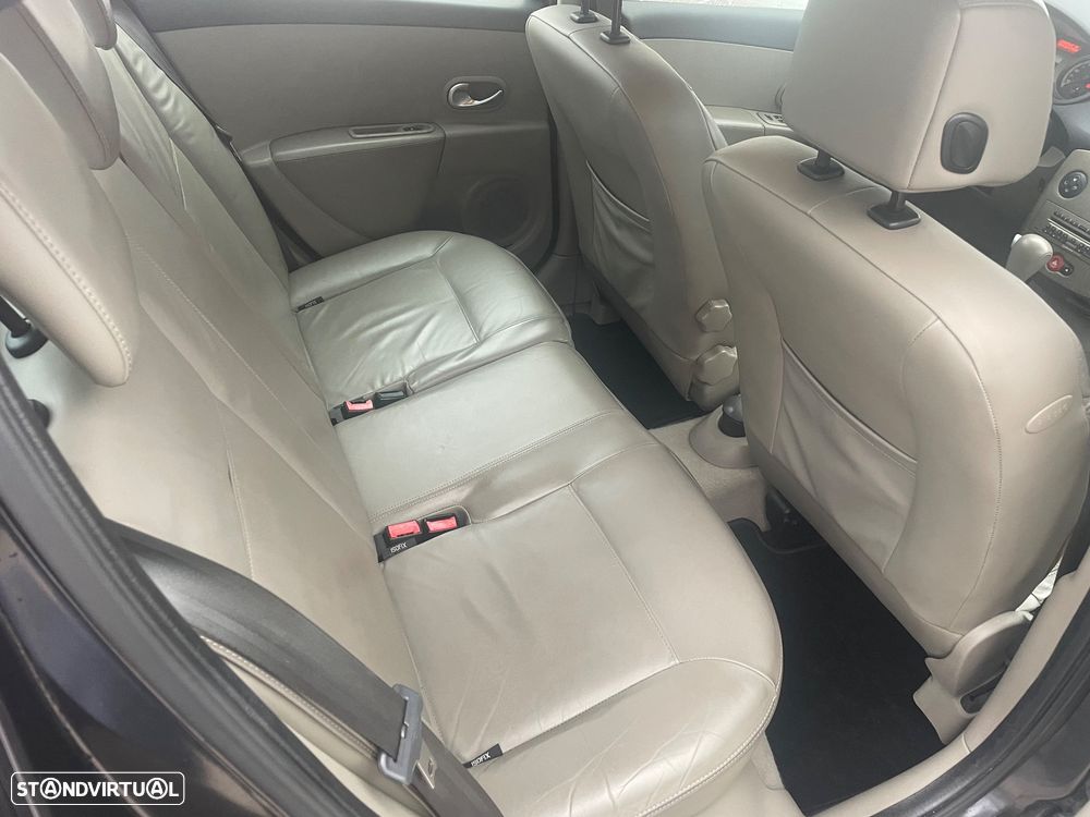 Renault Clio 1.6 16V Initiale Aut. - 8