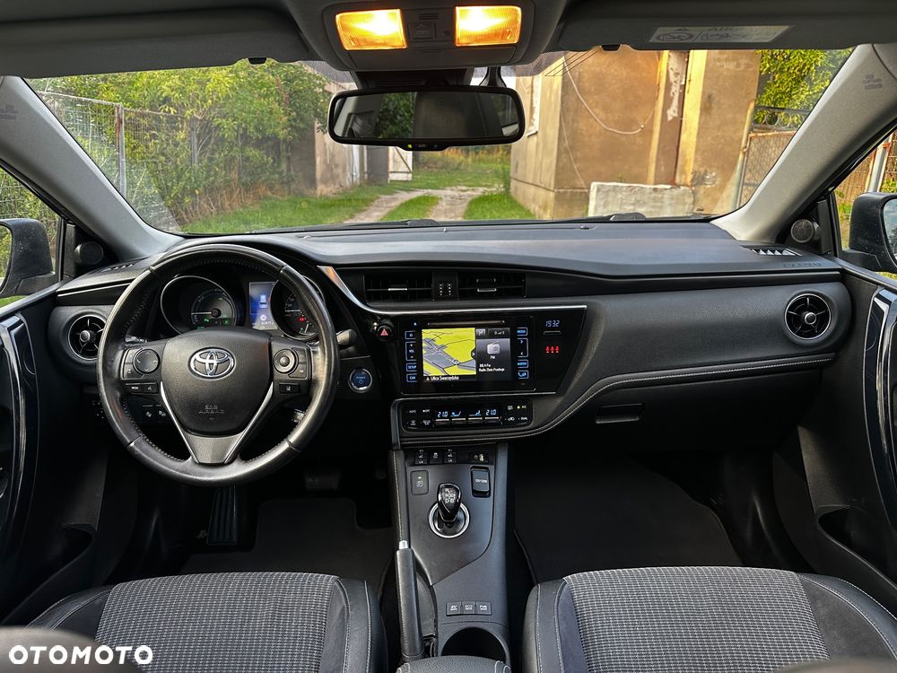 Toyota Auris - 24