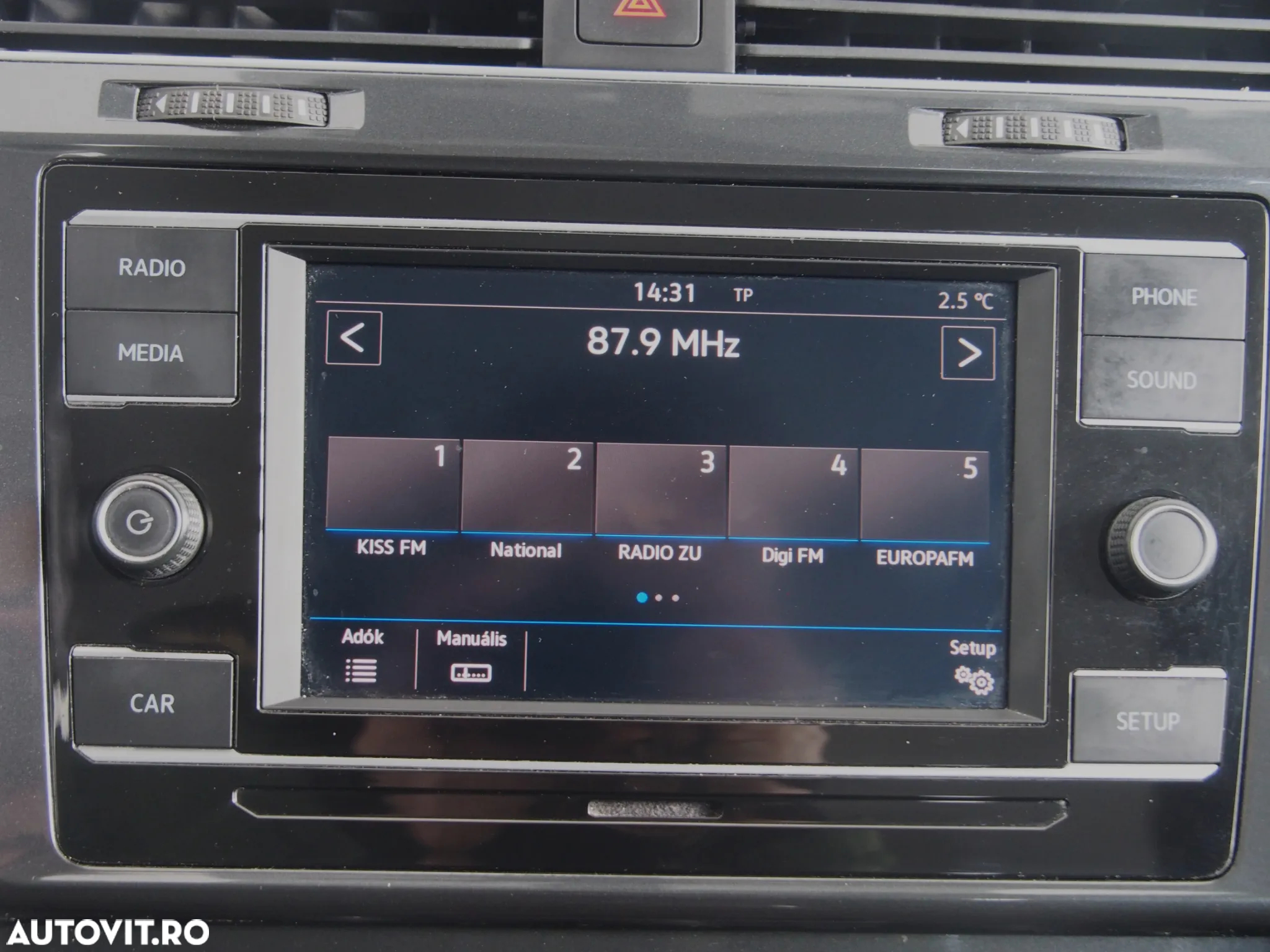 Volkswagen Golf 1.6 TDI Trendline - 11