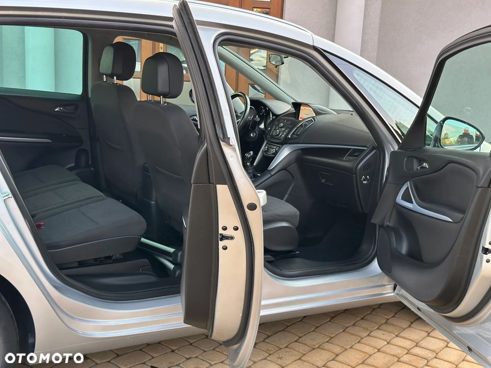 Opel Zafira Tourer 1.4 Turbo Sport - 29