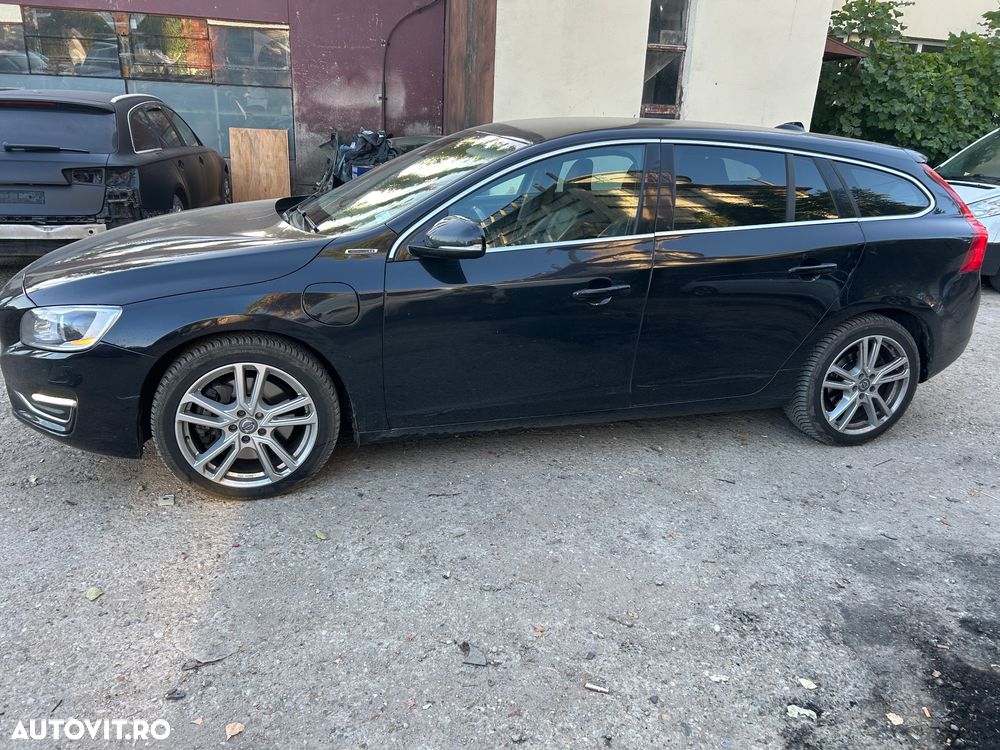 Volvo V60 D5 Basic - 2