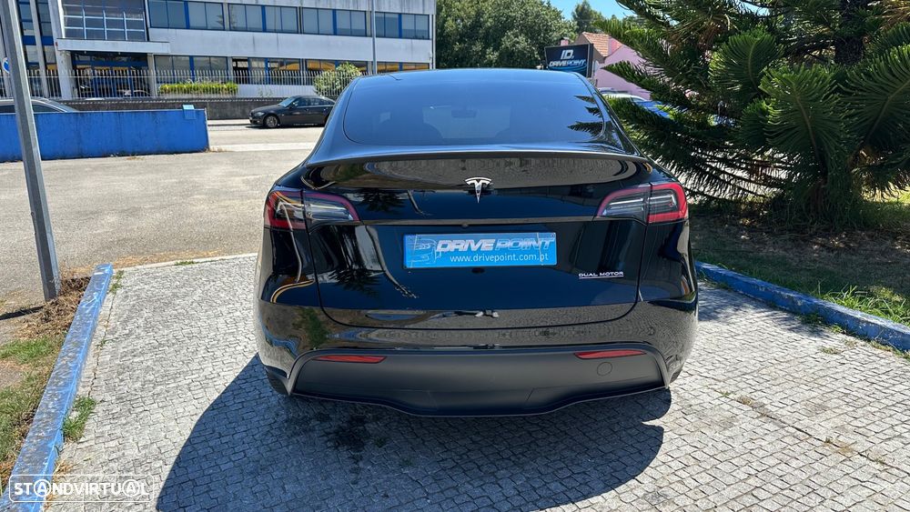 Tesla Model Y Performance Dual Motor AWD - 7