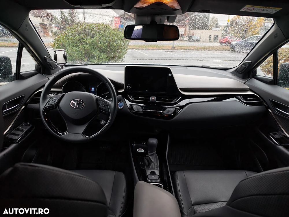 Toyota C-HR 2.0 HSD 184 CP 4x2 CVT C-lassy bi-tone - 9