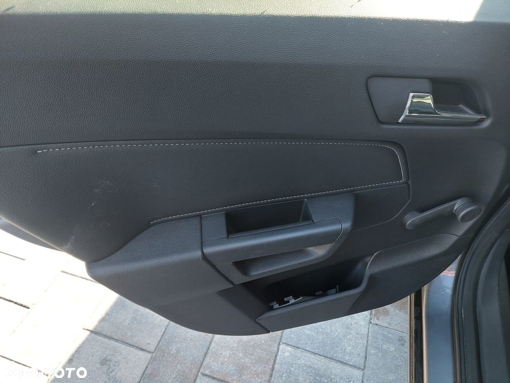 Opel Astra III 1.7 CDTI Cosmo - 8