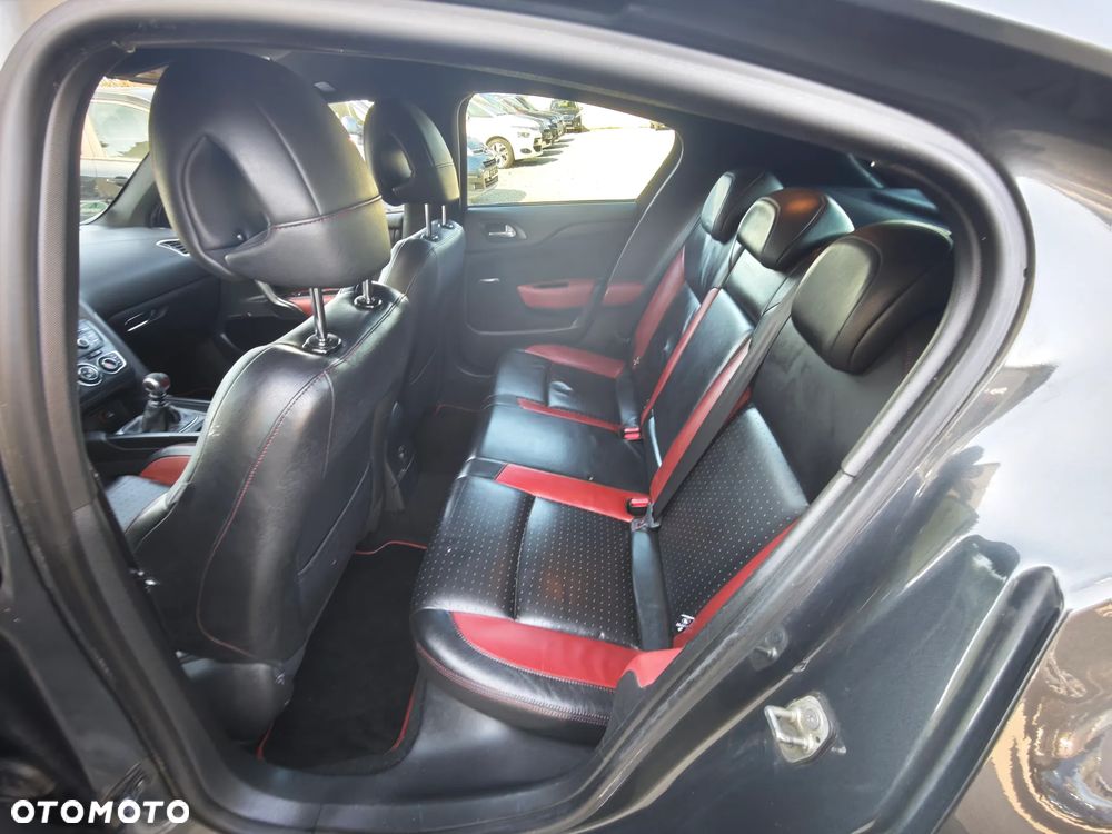 Citroën DS4 HDi 165 SoChic - 20