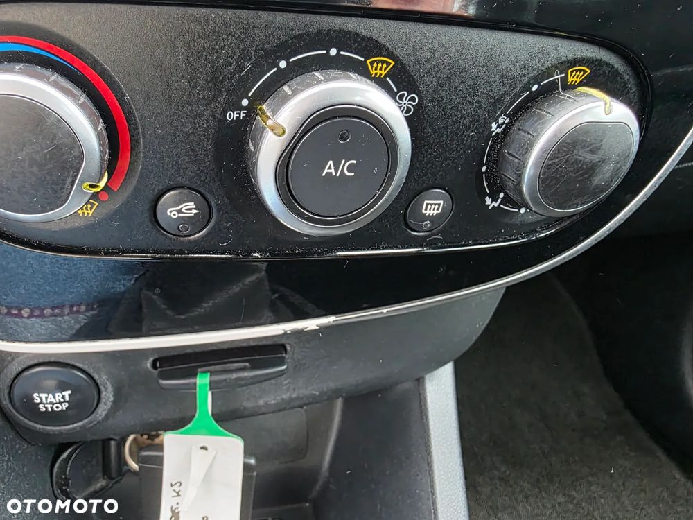 Renault Clio dCi 75 Stop & Start Expression - 21