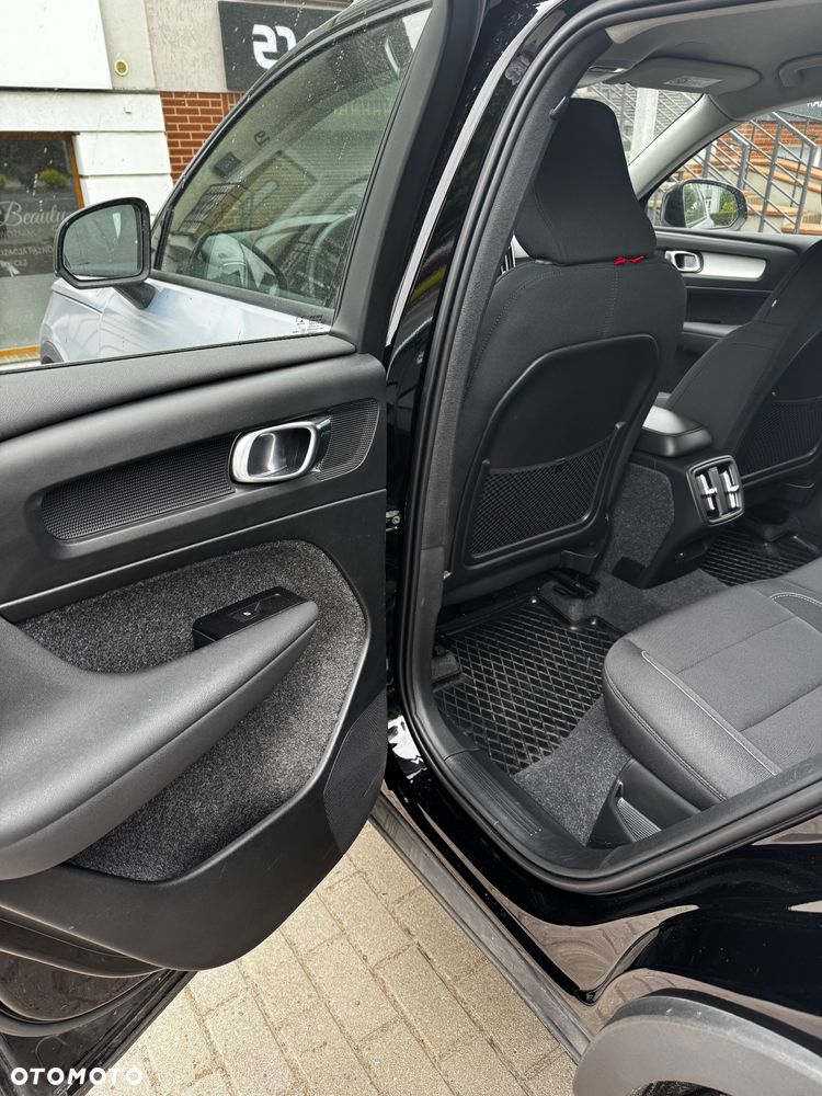 Volvo XC 40 T3 Momentum - 14