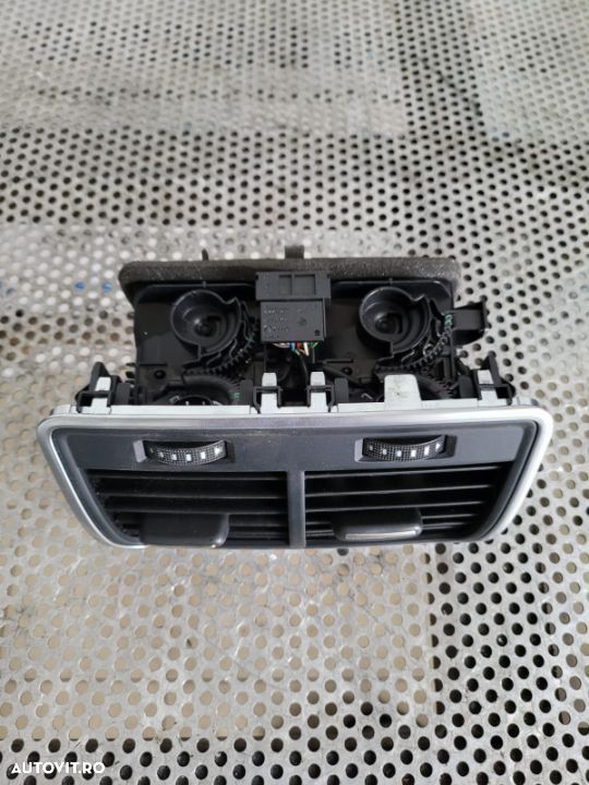 Grile Grila Ventilatie Spate Cotiera Audi A6 4G C7 Dupa 2012 - 3