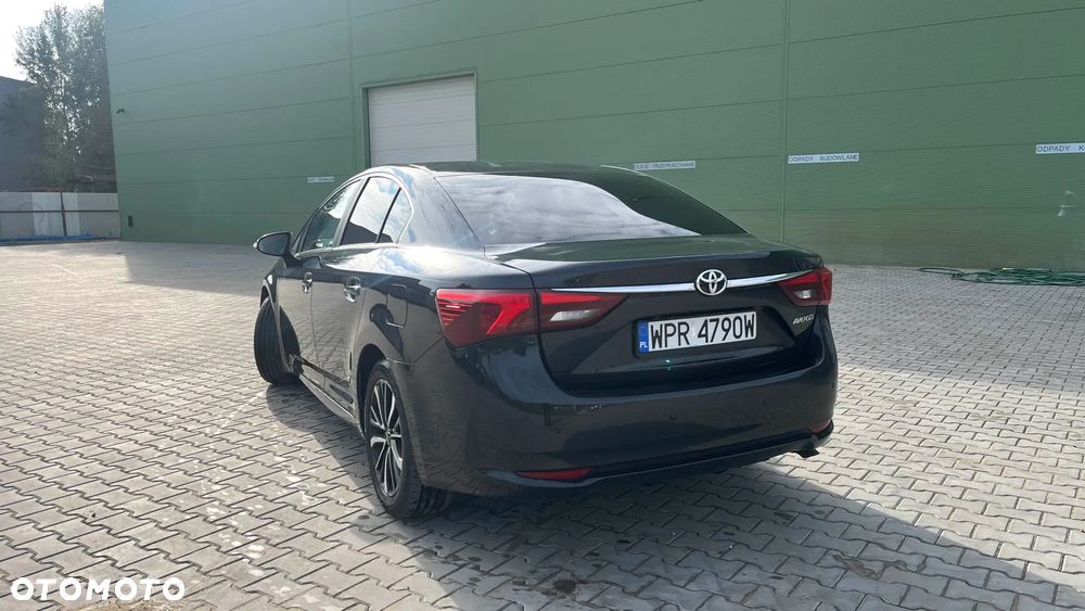 Toyota Avensis 2.0 D-4D Premium - 2