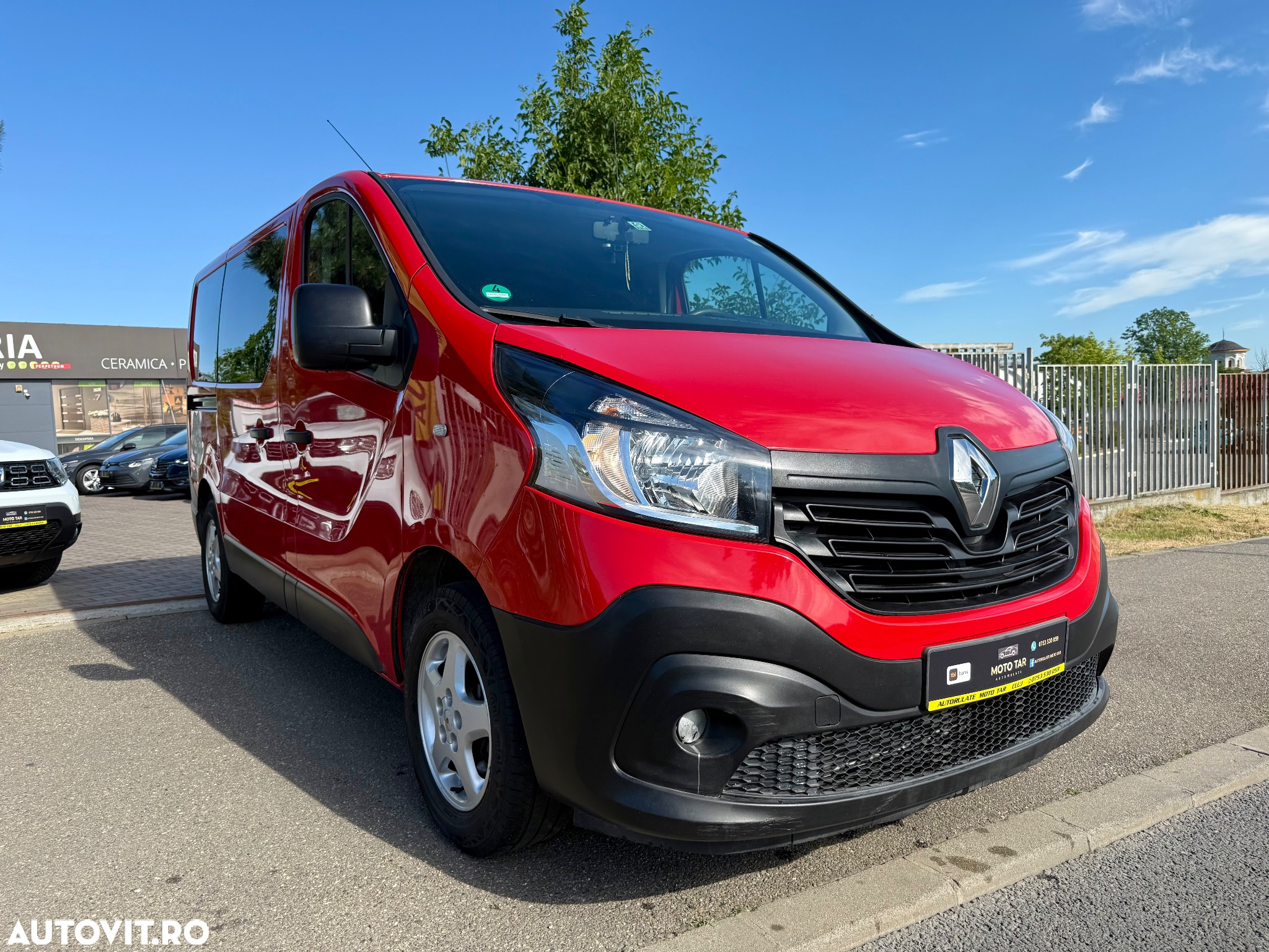 Renault Trafic Combi L2H1 1.6 dCi TT 120 7+1 Expression - 2