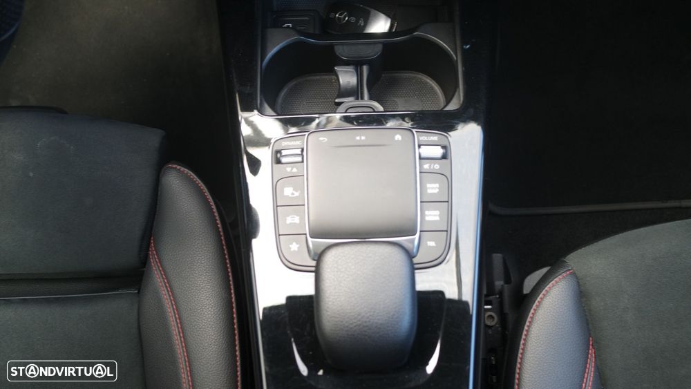 Mercedes-Benz CLA 180 d - 23