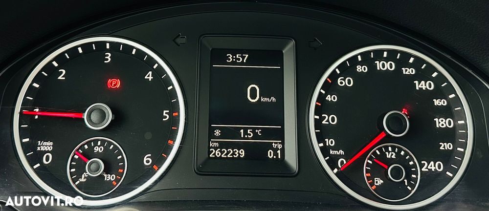 Volkswagen Tiguan 2.0 TDI DPF BlueMotion Technology Trend & Fun - 30